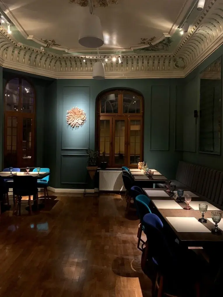 Restaurant nuntă Dolj – The Manor Restaurant and Lounge